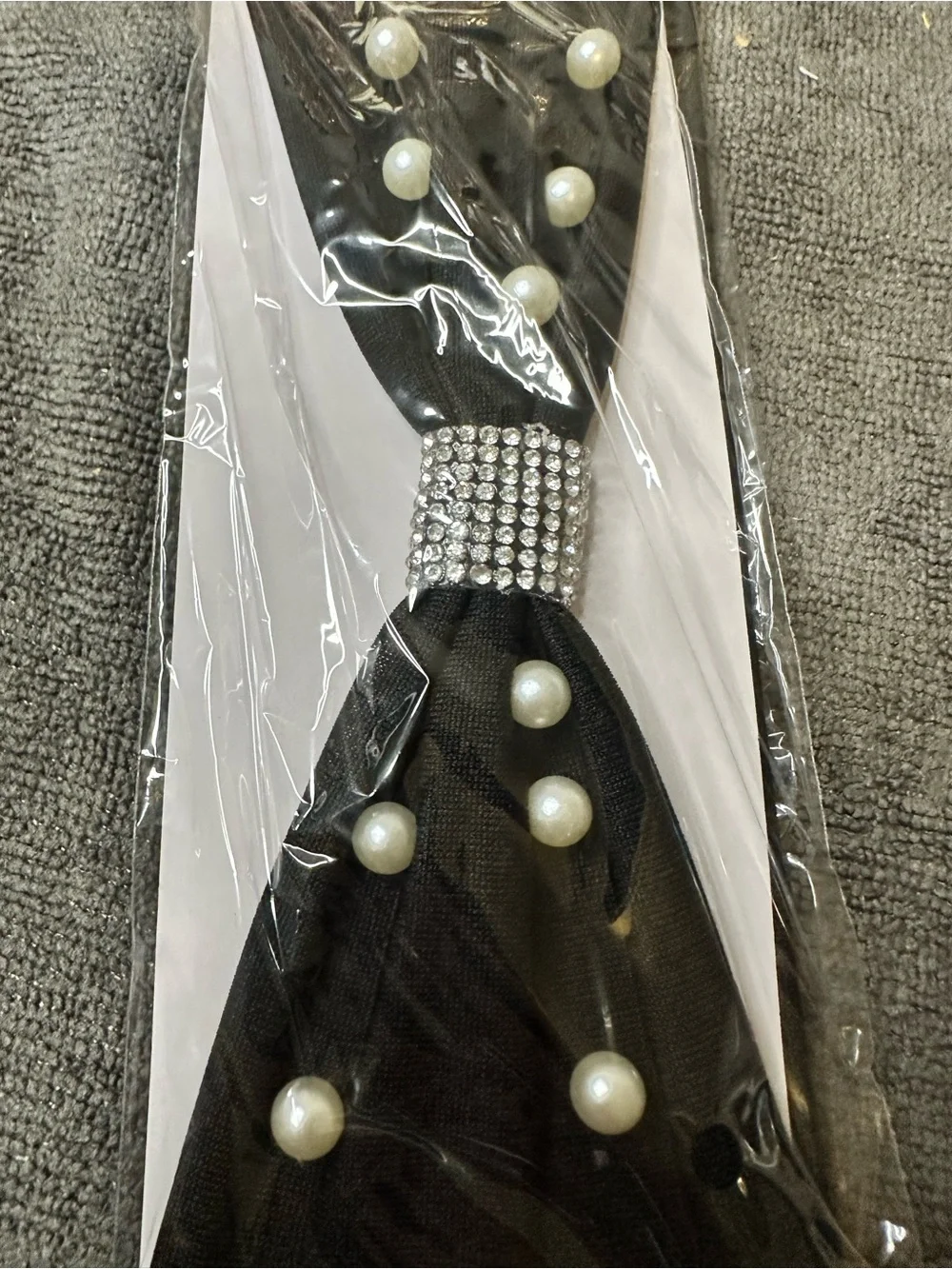 Black Pearl & Rhinestone Hair Accessory
